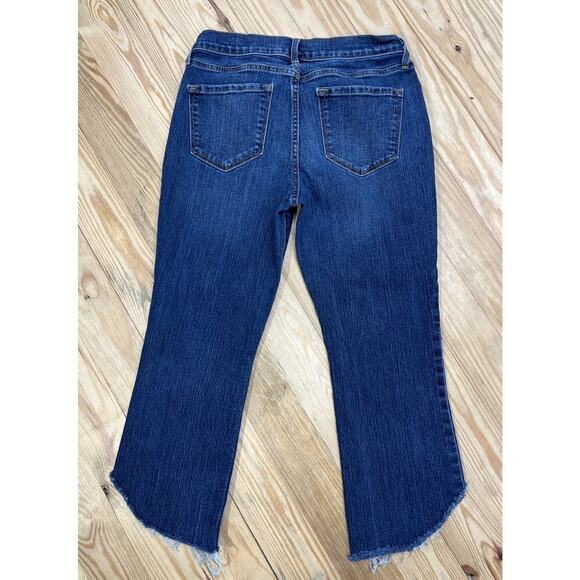 OLD NAVY Blue Curvy Profile Mid Rise Cut Off Jeans Womens Size 8 Petite - Picture 4 of 6